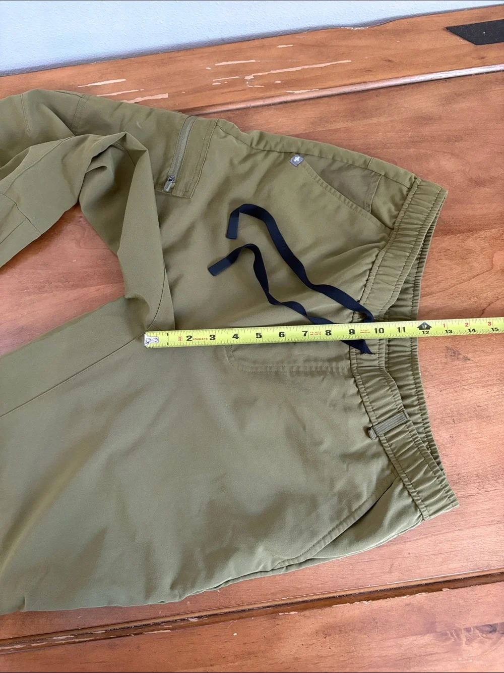 Figs Olive Jogger Scrub Pants with Black Drawstring Size Medium